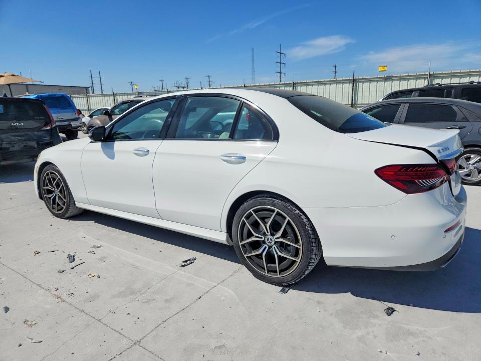 47975656 :رقم المزاد ، W1KZF8DB9NB044872 vin ، 2022 Mercedes-benz E مزاد بيع