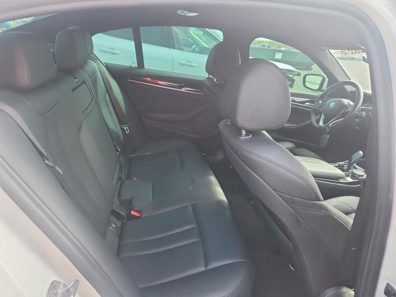 47005316 :رقم المزاد ، WBAJA9C53JB252292 vin ، 2018 Bmw 530e مزاد بيع