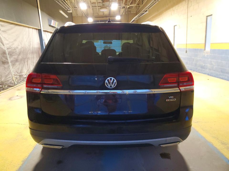 2018 Volkswagen Atlas მანქანა იყიდება აუქციონზე, vin: 1V2HR2CA4JC502453, აუქციონის ნომერი: 45974166