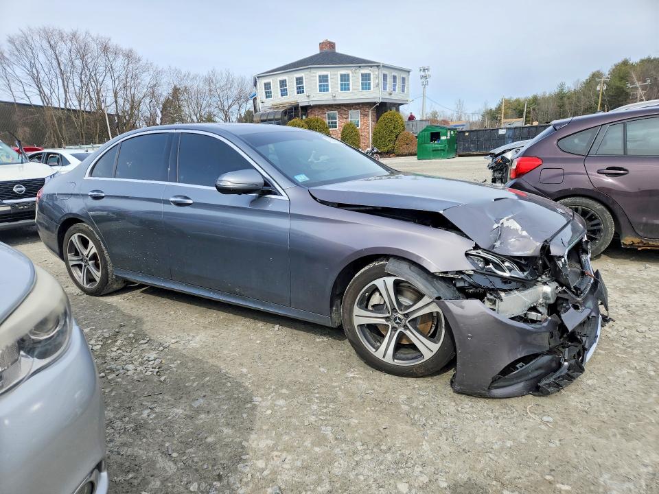 79507905 :رقم المزاد ، WDDZF4KB1KA585072 vin ، 2019 Mercedes-benz E مزاد بيع