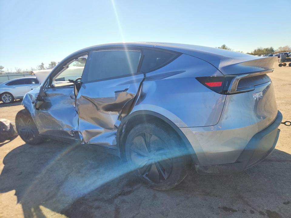 Продажа на аукционе авто 2026 Tesla Model Y, vin: 7SAYGDEE3TA411571, номер лота: 41653476
