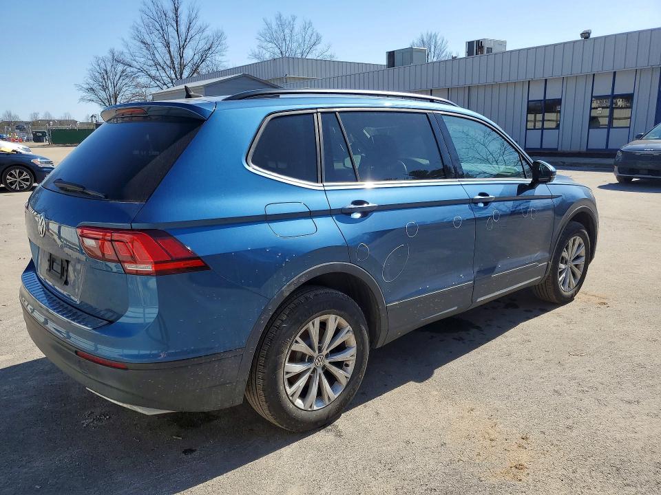 41593876 :رقم المزاد ، 3VV1B7AX5LM070454 vin ، 2020 Volkswagen Tiguan مزاد بيع