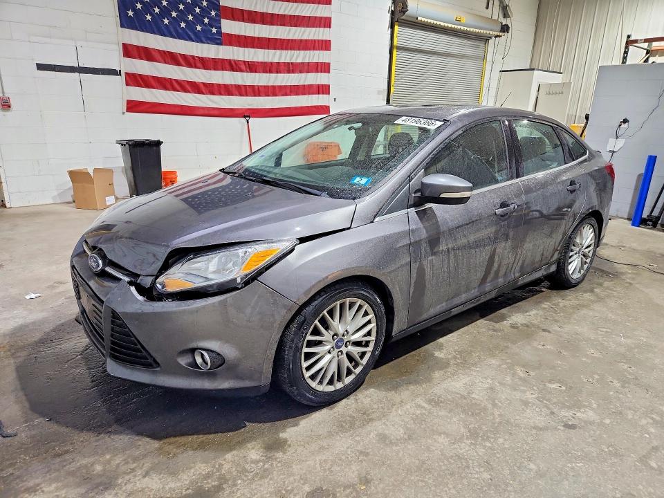 2014 Ford Focus მანქანა იყიდება აუქციონზე, vin: 1FADP3J26EL232192, აუქციონის ნომერი: 48196366
