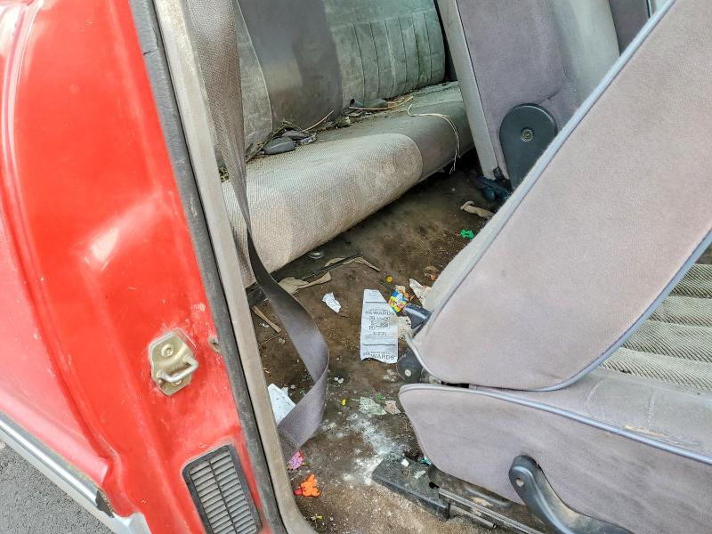 46766376 :رقم المزاد ، 3B7KF23W3TM185116 vin ، 1996 Dodge Ram 2500 مزاد بيع