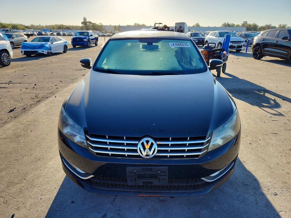 Продажа на аукционе авто 2013 Volkswagen Passat, vin: 1VWCN7A31DC012868, номер лота: 41660576
