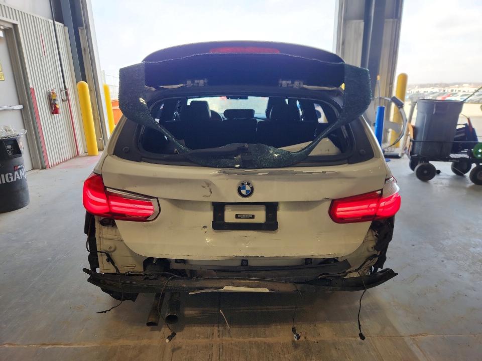 2017 Bmw 330 მანქანა იყიდება აუქციონზე, vin: WBA8K3C3XHA022546, აუქციონის ნომერი: 79643285