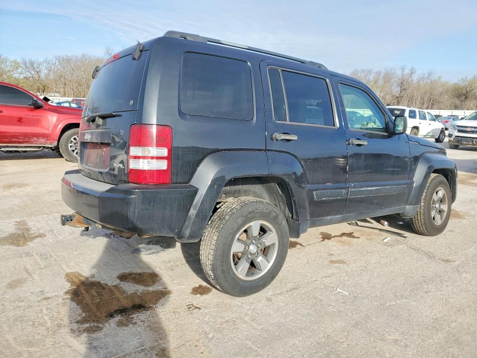 2008 Jeep Liberty მანქანა იყიდება აუქციონზე, vin: 1J8GN28K48W191943, აუქციონის ნომერი: 46364726