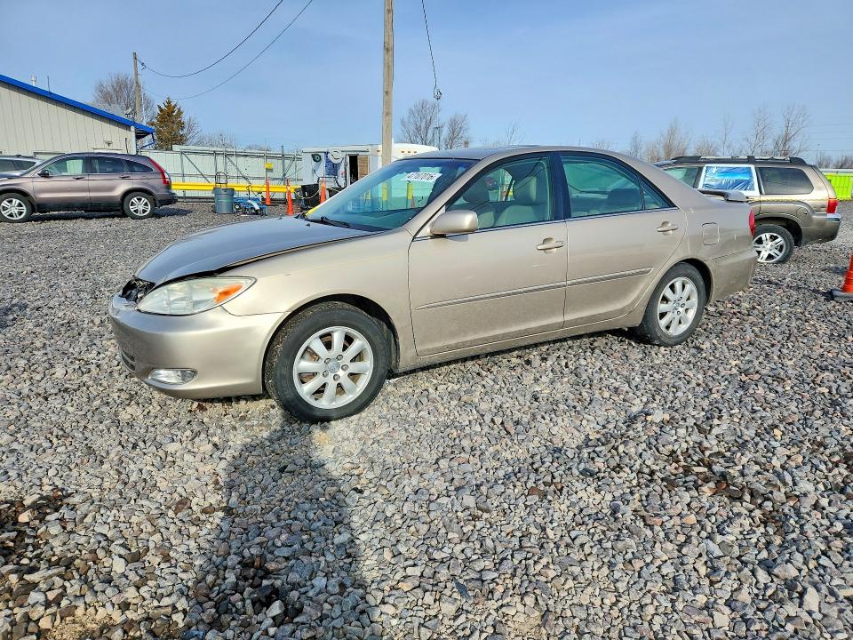 47107016 :رقم المزاد ، 4T1BE30K93U209209 vin ، 2003 Toyota Camry مزاد بيع