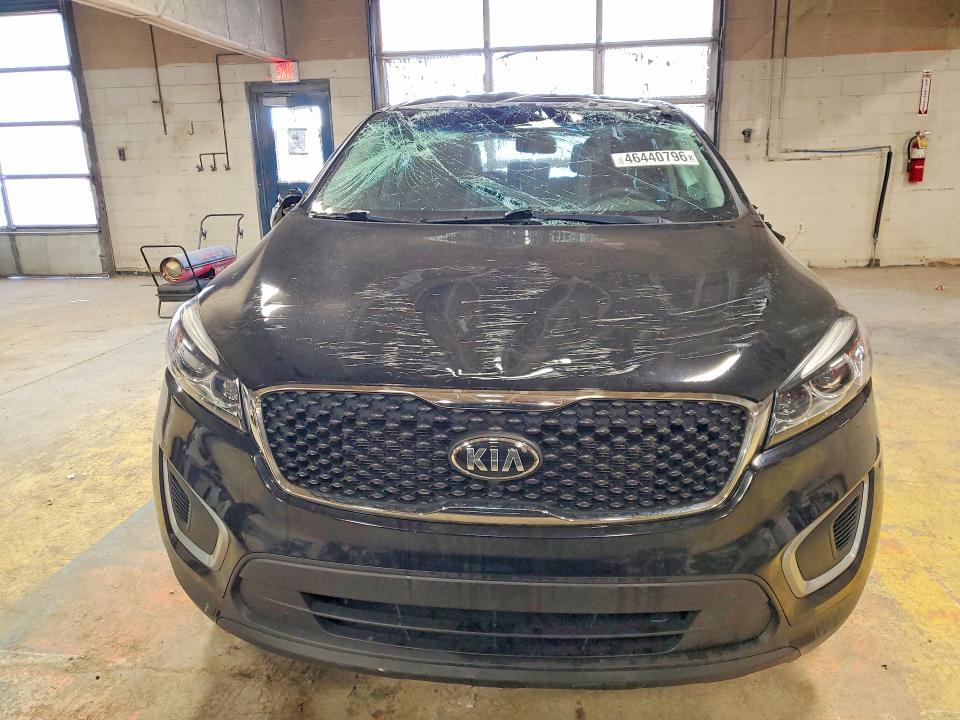 2018 Kia Sorento მანქანა იყიდება აუქციონზე, vin: 5XYPG4A34JG414713, აუქციონის ნომერი: 46440796