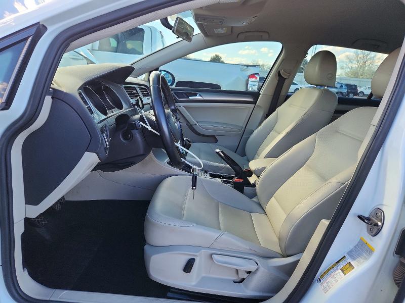 47131126 :رقم المزاد ، 3VWRA7AU2FM050853 vin ، 2015 Volkswagen Golf مزاد بيع