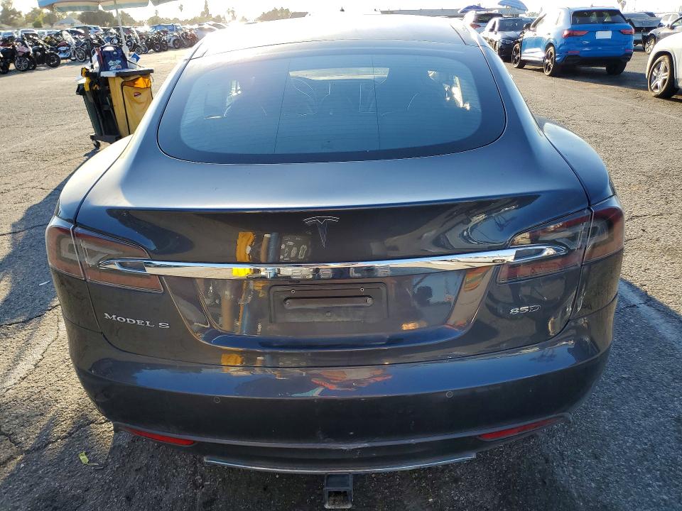 79618435 :رقم المزاد ، 5YJSA1H14EFP56139 vin ، 2014 Tesla Model S مزاد بيع