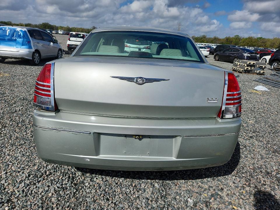 79925405 :رقم المزاد ، 2C3AA53G45H590055 vin ، 2005 Chrysler 300 مزاد بيع
