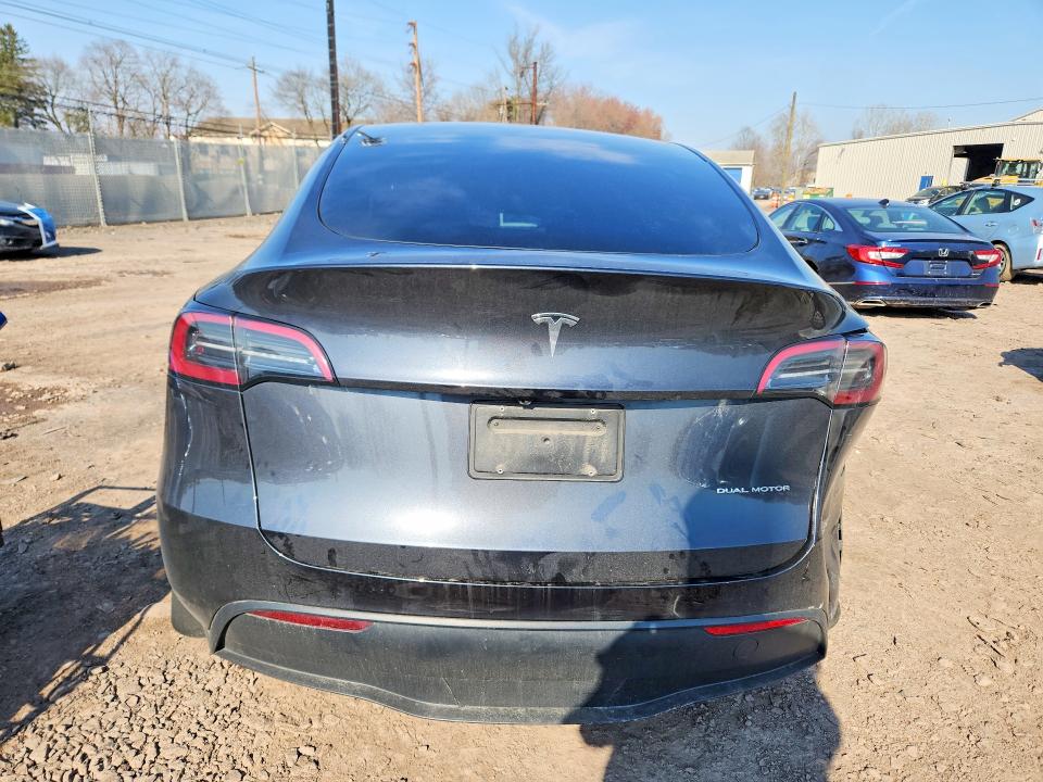 2025 Tesla Model Y მანქანა იყიდება აუქციონზე, vin: 7SAYGAEE6SF296500, აუქციონის ნომერი: 47428436