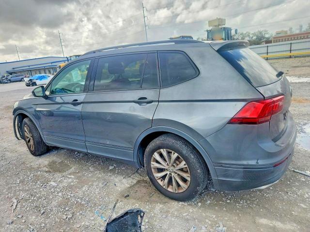 79633045 :رقم المزاد ، 3VV1B7AX2KM198486 vin ، 2019 Volkswagen Tiguan مزاد بيع