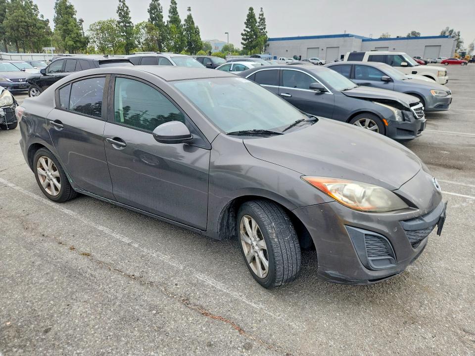 2011 Mazda 3 მანქანა იყიდება აუქციონზე, vin: JM1BL1VG1B1387277, აუქციონის ნომერი: 47764976
