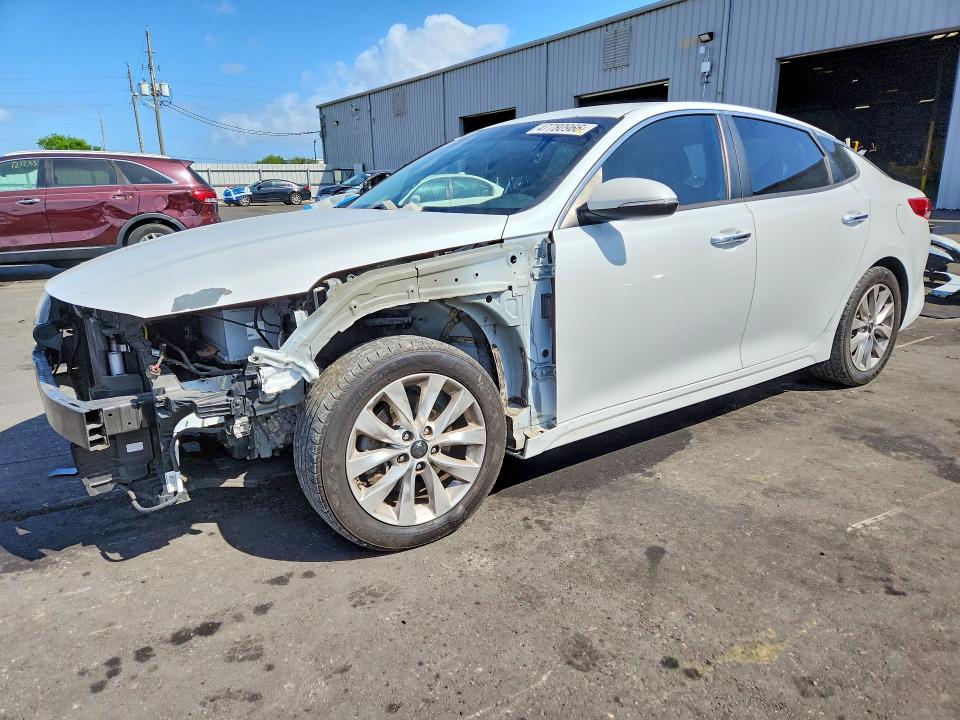 Aukcja sprzedaży 2017 Kia Optima, vin: 5XXGT4L38HG172936, numer aukcji: 47780966
