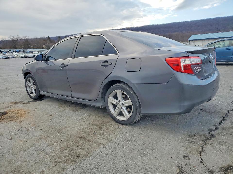 79481785 :رقم المزاد ، 4T1BF1FK4EU428154 vin ، 2014 Toyota Camry مزاد بيع