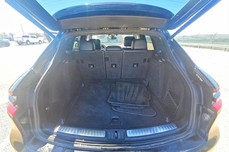 Auction sale of the 2017 Porsche Macan, vin: WP1AA2A51HLB05601, lot number: 47048756