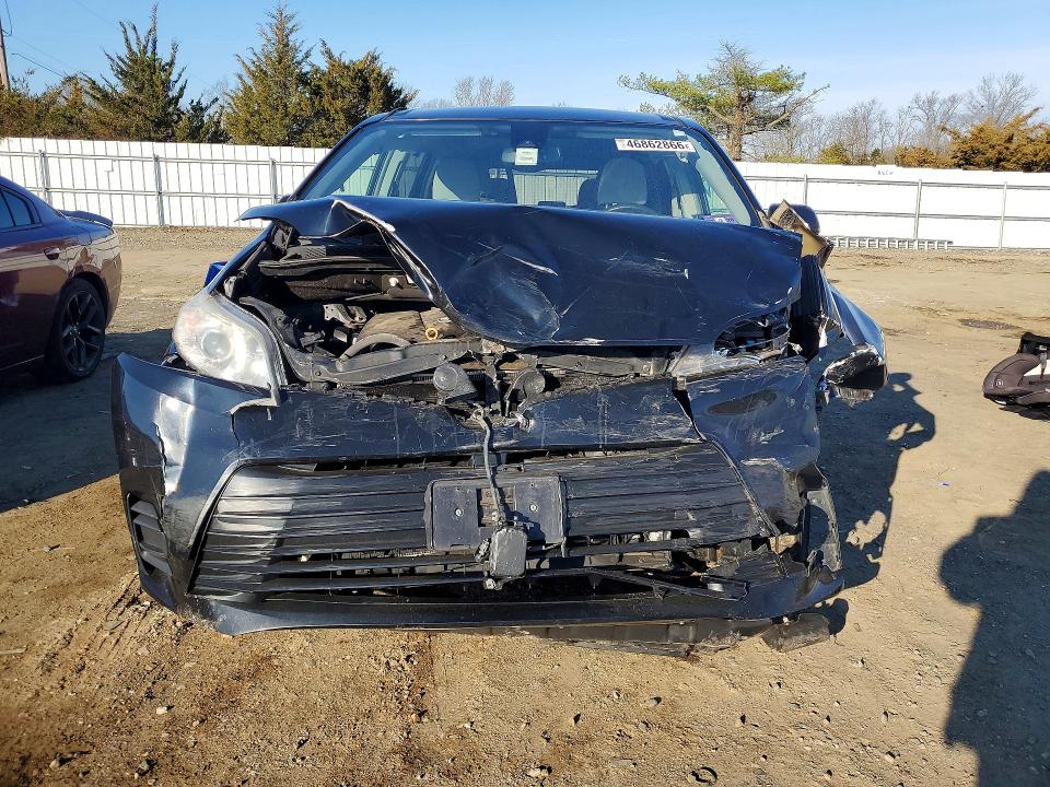 Продаж на аукціоні авто 2018 Toyota Sienna, vin: 5TDKZ3DC9JS933480, номер лоту: 46862866
