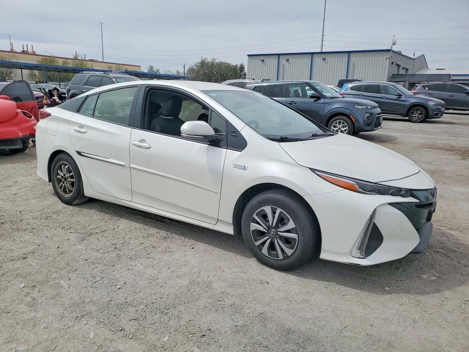 Продаж на аукціоні авто 2018 Toyota Prius Prime, vin: JTDKARFP0J3101411, номер лоту: 48160206