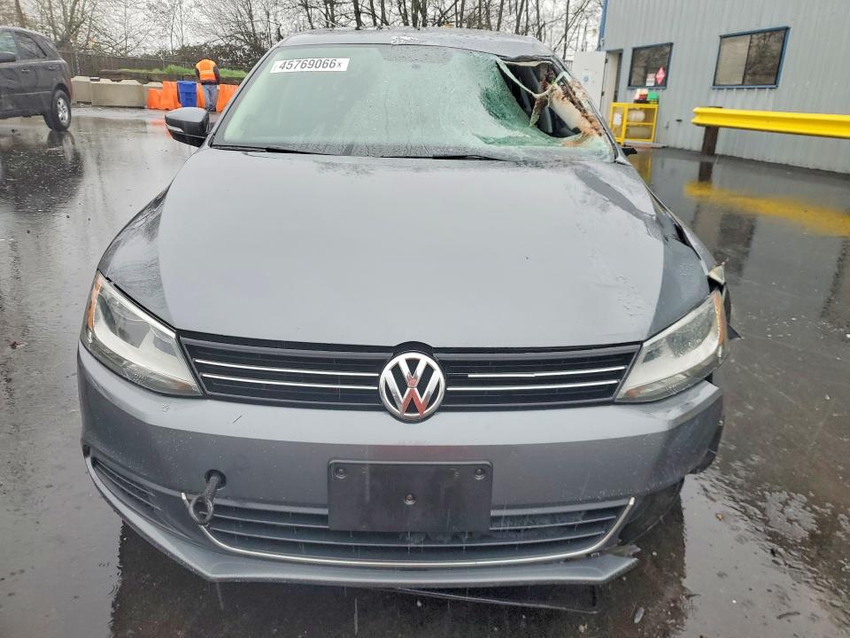 45769066 :رقم المزاد ، 3VW3L7AJ5EM378501 vin ، 2014 Volkswagen Jetta مزاد بيع