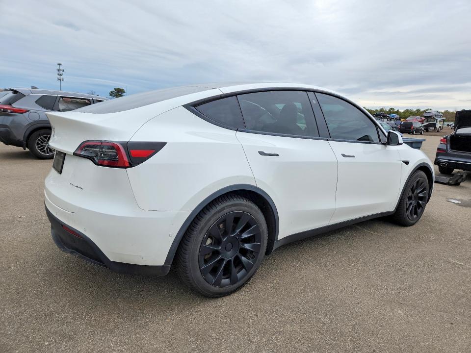 2022 Tesla Model Y მანქანა იყიდება აუქციონზე, vin: 7SAYGDEE9NF332248, აუქციონის ნომერი: 47687246