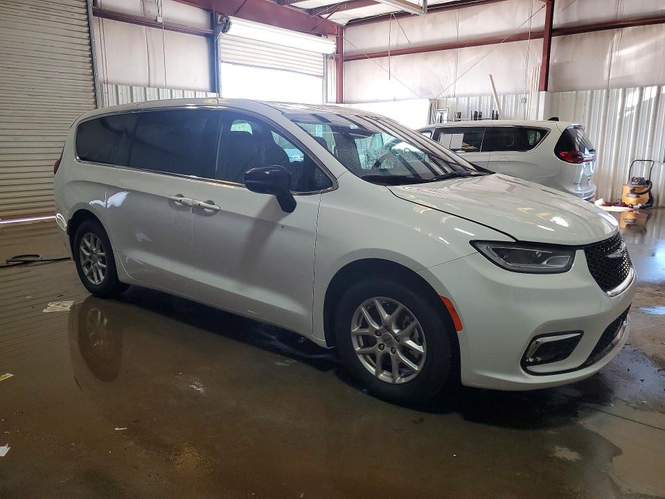 Продажа на аукционе авто 2025 Chrysler Pacifica, vin: 2C4RC1BG1SR502376, номер лота: 46482906