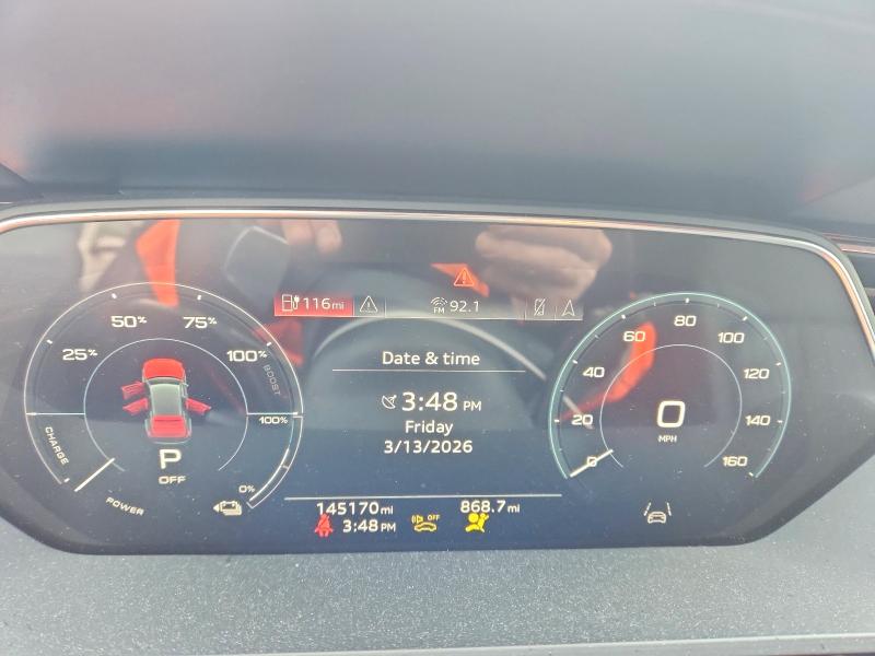 Продажа на аукционе авто 2021 Audi E-tron, vin: WA1AAAGEXMB021371, номер лота: 45570896