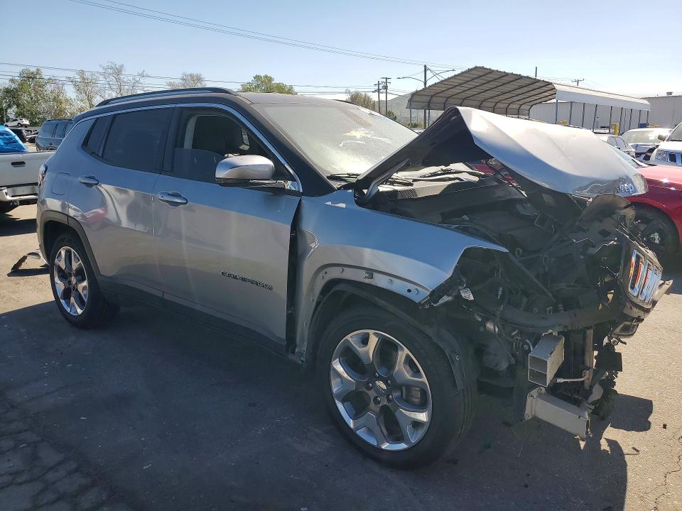 41617086 :رقم المزاد ، 3C4NJCCB3LT108072 vin ، 2020 Jeep Compass مزاد بيع