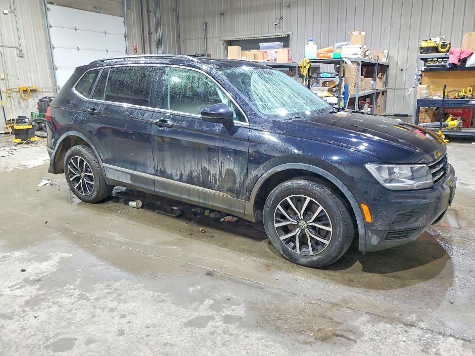 2021 Volkswagen Tiguan მანქანა იყიდება აუქციონზე, vin: 3VV2B7AX0MM042518, აუქციონის ნომერი: 46153576