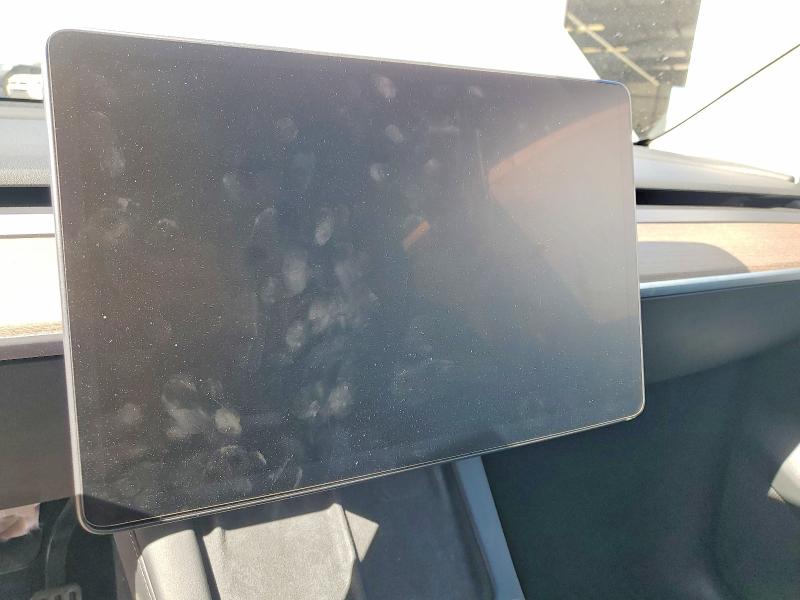 47556396 :رقم المزاد ، 7SAYGDEE7NF424071 vin ، 2022 Tesla Model Y مزاد بيع