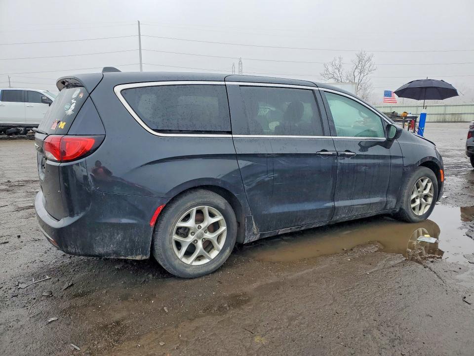 2018 Chrysler Pacifica მანქანა იყიდება აუქციონზე, vin: 2C4RC1FG1JR122933, აუქციონის ნომერი: 79780375