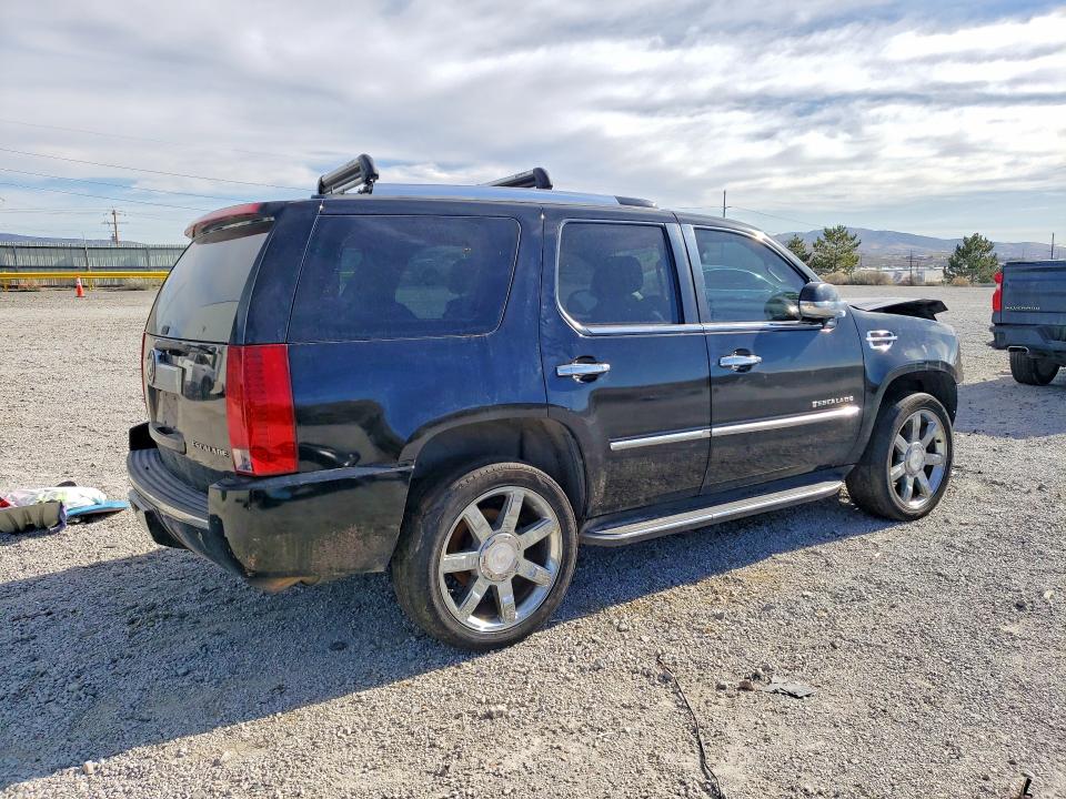 Продажа на аукционе авто 2007 Cadillac Escalade, vin: 1GYFK63887R200438, номер лота: 79425195