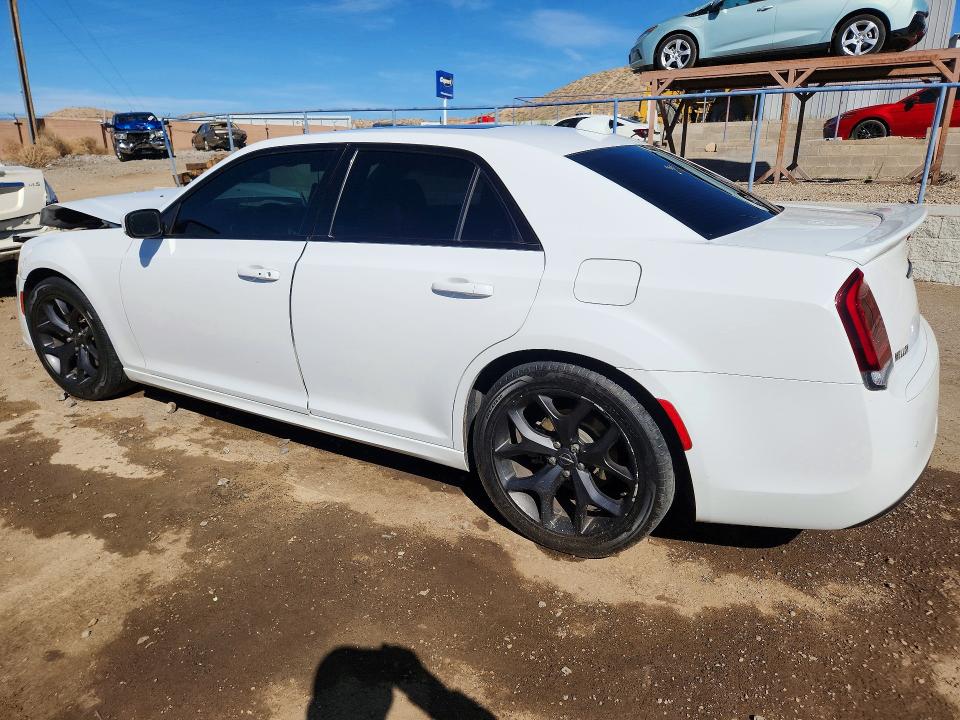 47519806 :رقم المزاد ، 2C3CCABT0MH570829 vin ، 2021 Chrysler 300 مزاد بيع