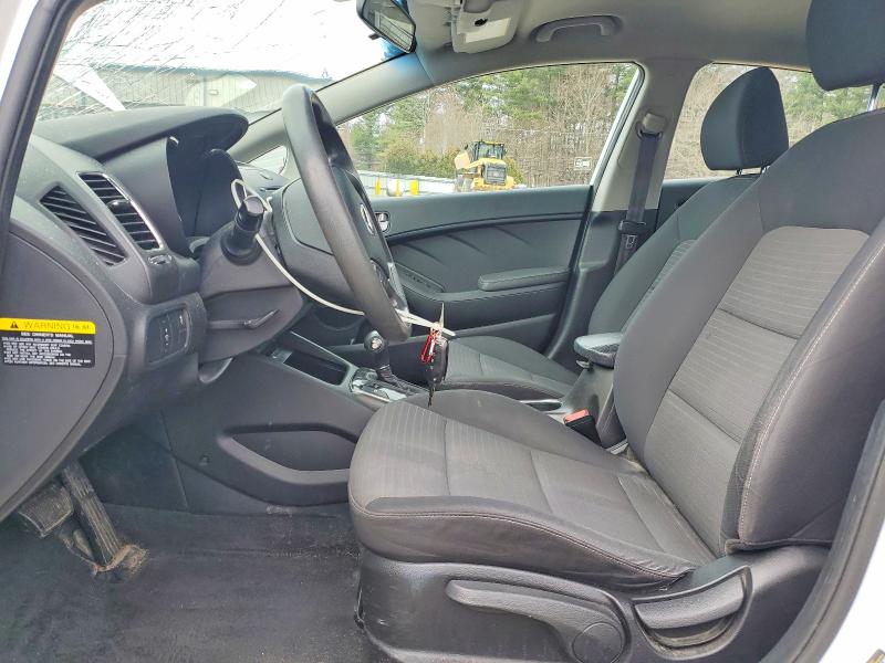 47709076 :رقم المزاد ، 3KPFL4A7XHE133064 vin ، 2017 Kia Forte مزاد بيع