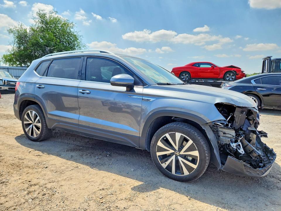 47607556 :رقم المزاد ، 3VVSX7B25RM072593 vin ، 2024 Volkswagen Taos مزاد بيع