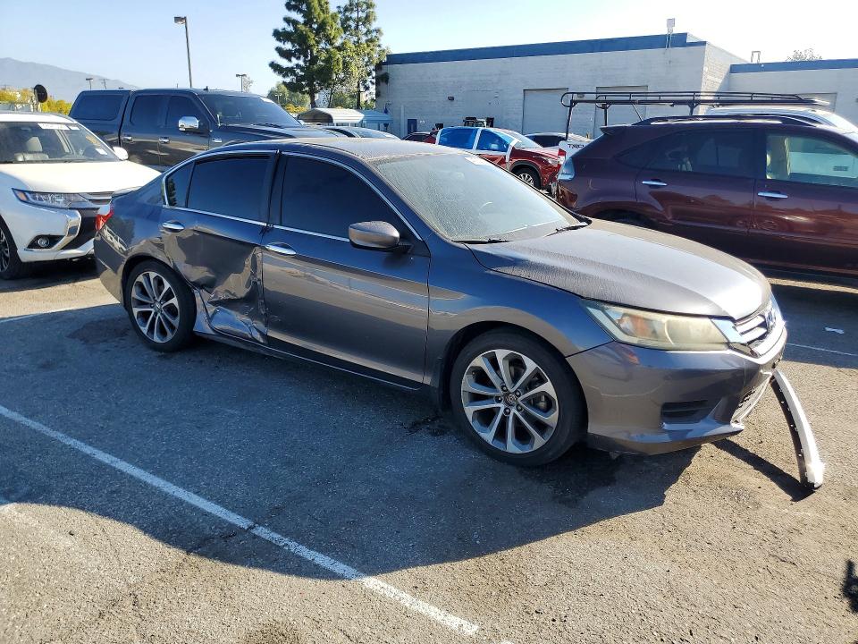 2015 Honda Accord მანქანა იყიდება აუქციონზე, vin: 1HGCR2F55FA135593, აუქციონის ნომერი: 41922736