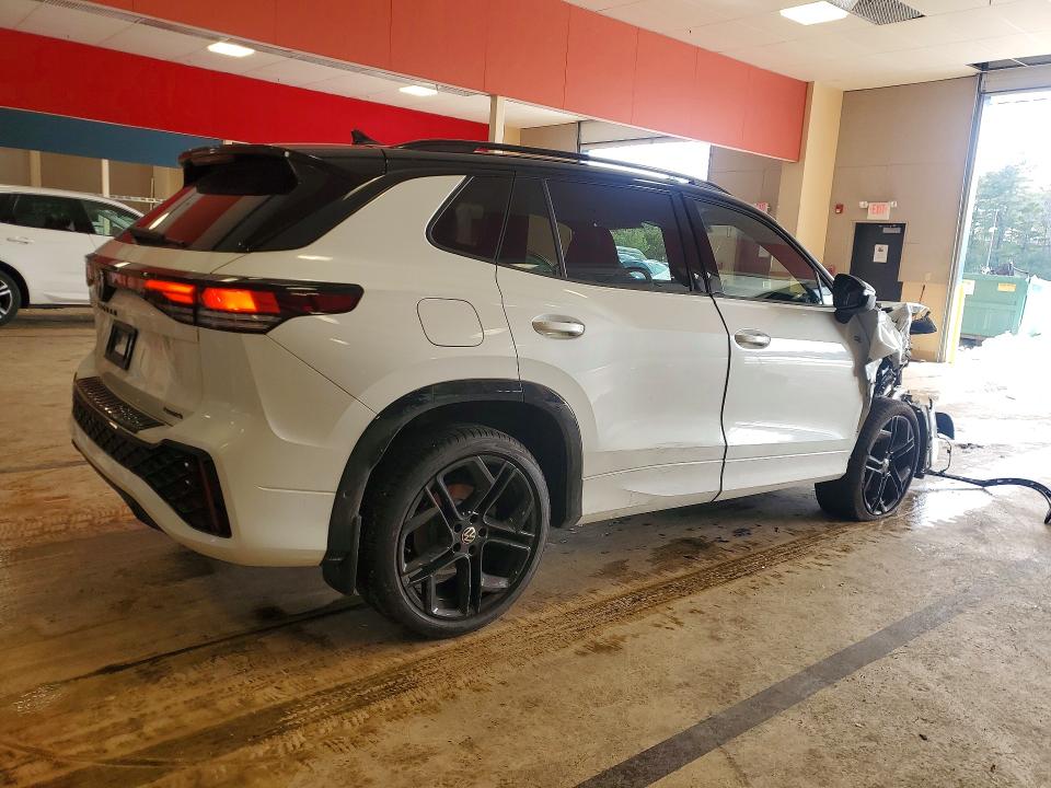 Продажа на аукционе авто 2025 Volkswagen Tiguan, vin: 3VVGR7RM9SM033499, номер лота: 79026265