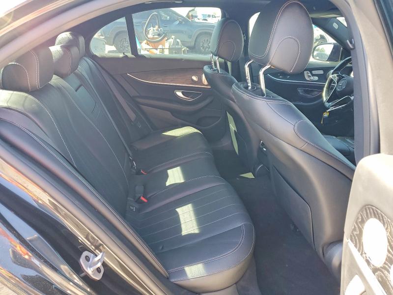 46682476 :رقم المزاد ، W1KZF8DB9NB064376 vin ، 2022 Mercedes-benz E مزاد بيع