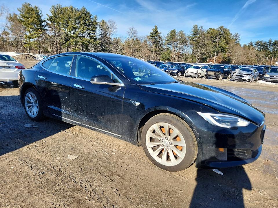 Продажа на аукционе авто 2017 Tesla Model S, vin: 5YJSA1E17HF177834, номер лота: 42047966