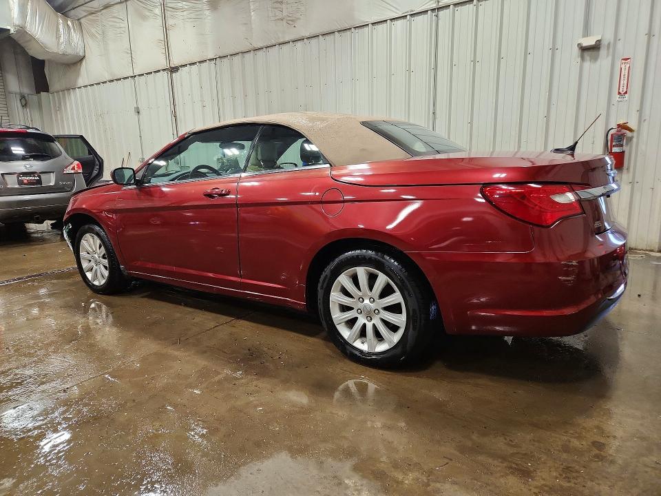 47989876 :رقم المزاد ، 1C3BCBEB0DN512053 vin ، 2013 Chrysler 200 مزاد بيع