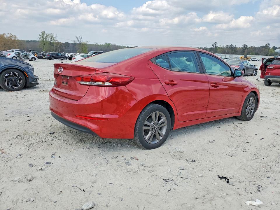 47812736 :رقم المزاد ، 5NPD84LF1HH117120 vin ، 2017 Hyundai Elantra مزاد بيع