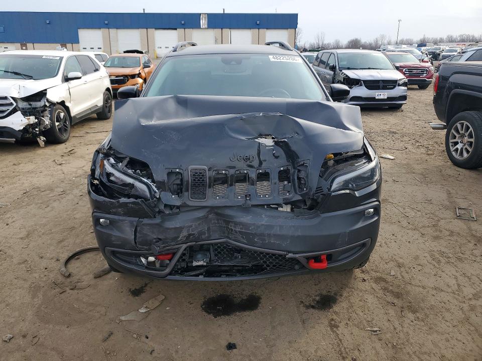48225206 :رقم المزاد ، 1C4PJMBN3PD107347 vin ، 2023 Jeep Cherokee مزاد بيع