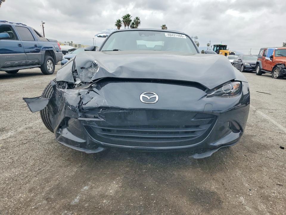 48431466 :رقم المزاد ، JM1NDAD72H0123866 vin ، 2017 Mazda Mx-5 Miata مزاد بيع