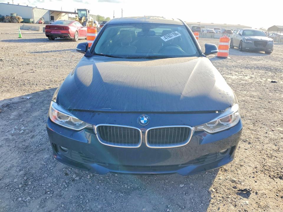 2013 Bmw 328i მანქანა იყიდება აუქციონზე, vin: WBA3A5C59DF601339, აუქციონის ნომერი: 47607106