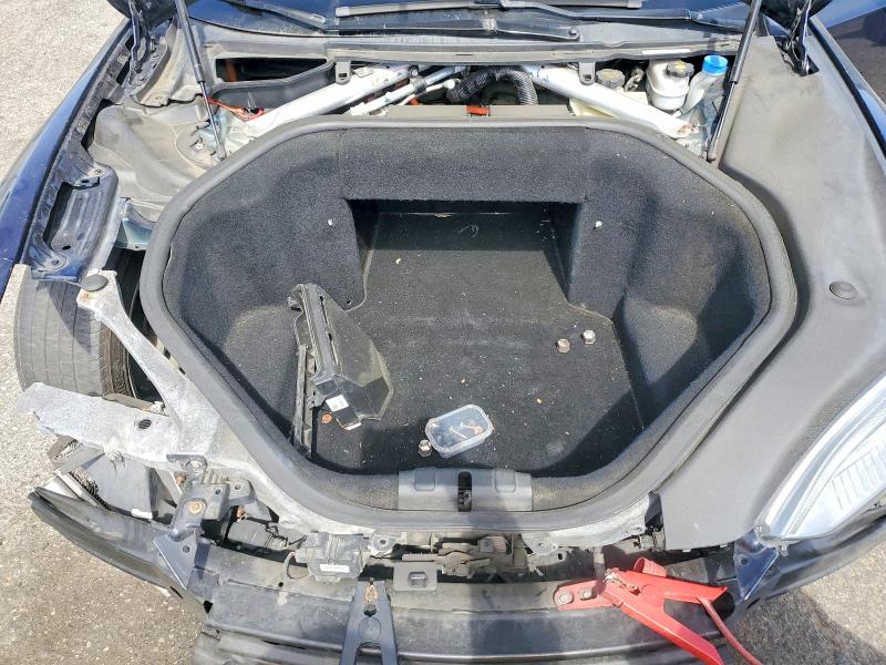 45507786 :رقم المزاد ، 5YJSA1H18EFP52997 vin ، 2014 Tesla Model S مزاد بيع