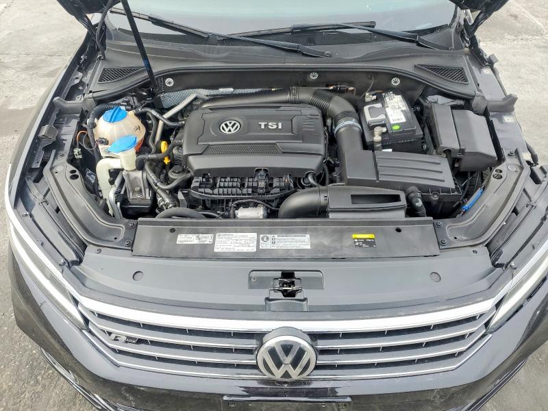 2017 Volkswagen Passat მანქანა იყიდება აუქციონზე, vin: 1VWDT7A32HC056121, აუქციონის ნომერი: 47360636