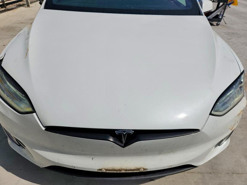 2018 Tesla Model X მანქანა იყიდება აუქციონზე, vin: 5YJXCAE29JF103734, აუქციონის ნომერი: 45674136