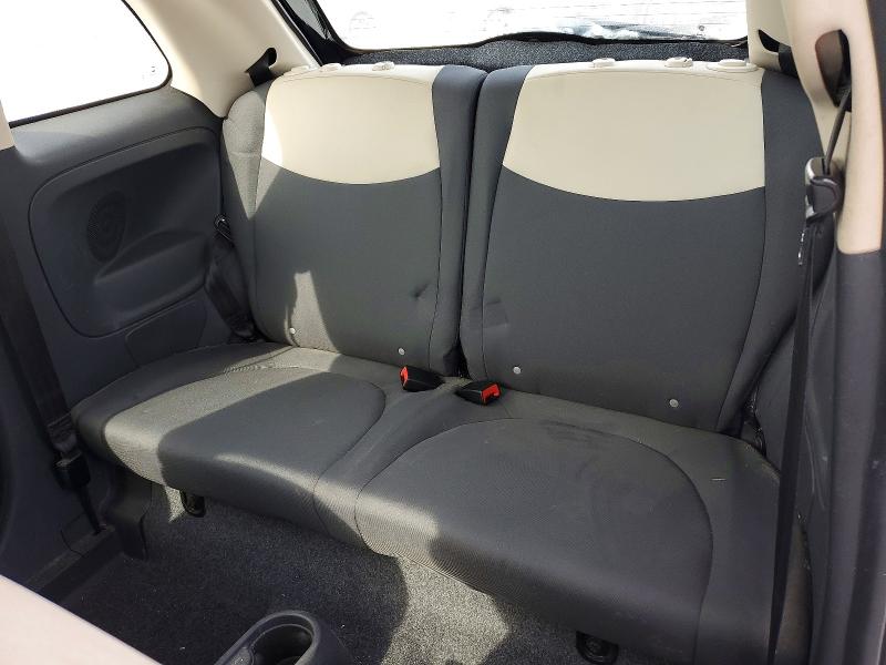 47775896 :رقم المزاد ، 3C3CFFARXFT726251 vin ، 2015 Fiat 500 مزاد بيع