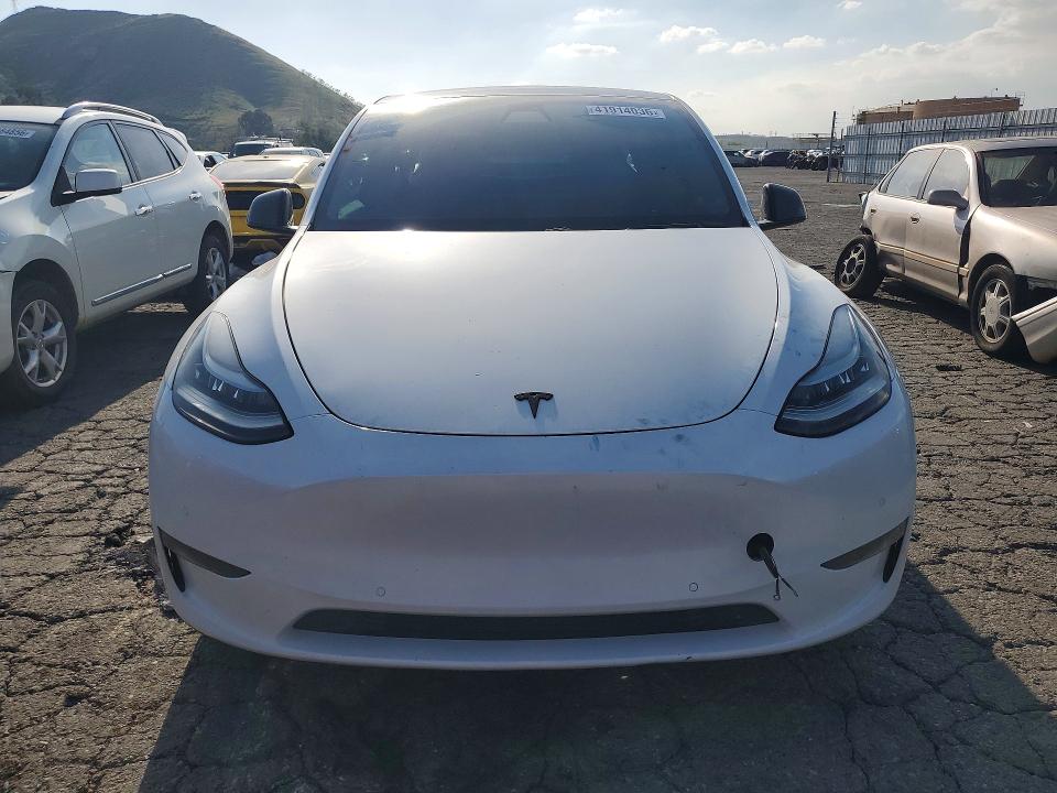 41914036 :رقم المزاد ، 5YJYGDEFXLF013959 vin ، 2020 Tesla Model Y مزاد بيع